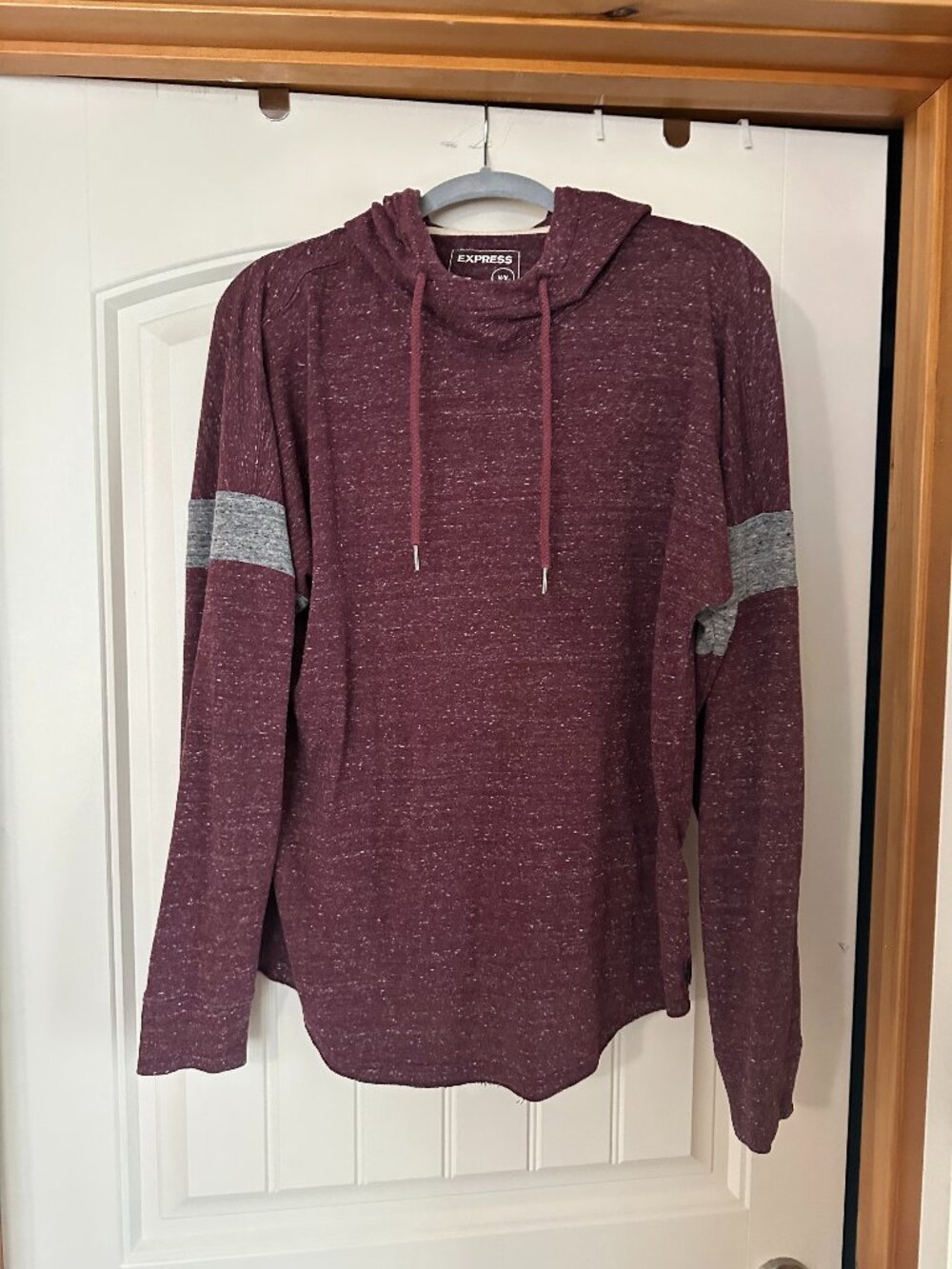 Express Men's Stretch Heathered Burgundy Pullover Hoodie Gray Stripe Sleeve M